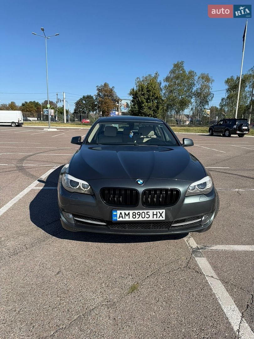 BMW 5 Series 2013 VIN WBAFU7C57DDU75820 фото оголошення 2 з 51