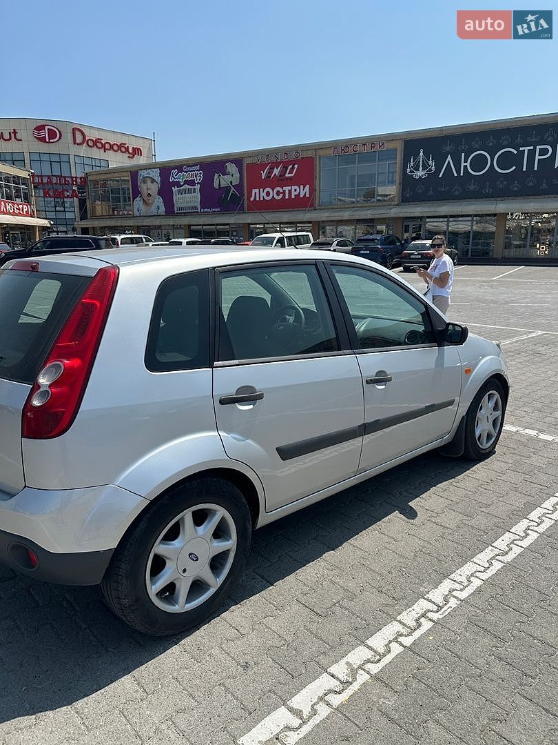 Ford Fiesta 2008 VIN WF0HXXWPJH8E33458 фото оголошення 2 з 9
