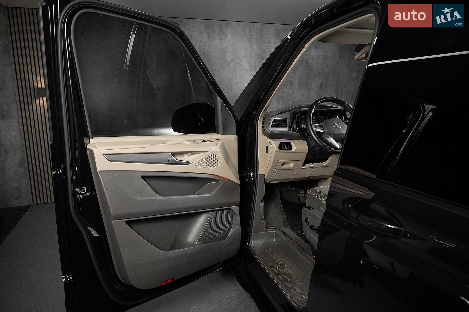Volkswagen Multivan 2022 VIN WV2ZZZSTZNH007025 фото оголошення 22 з 34