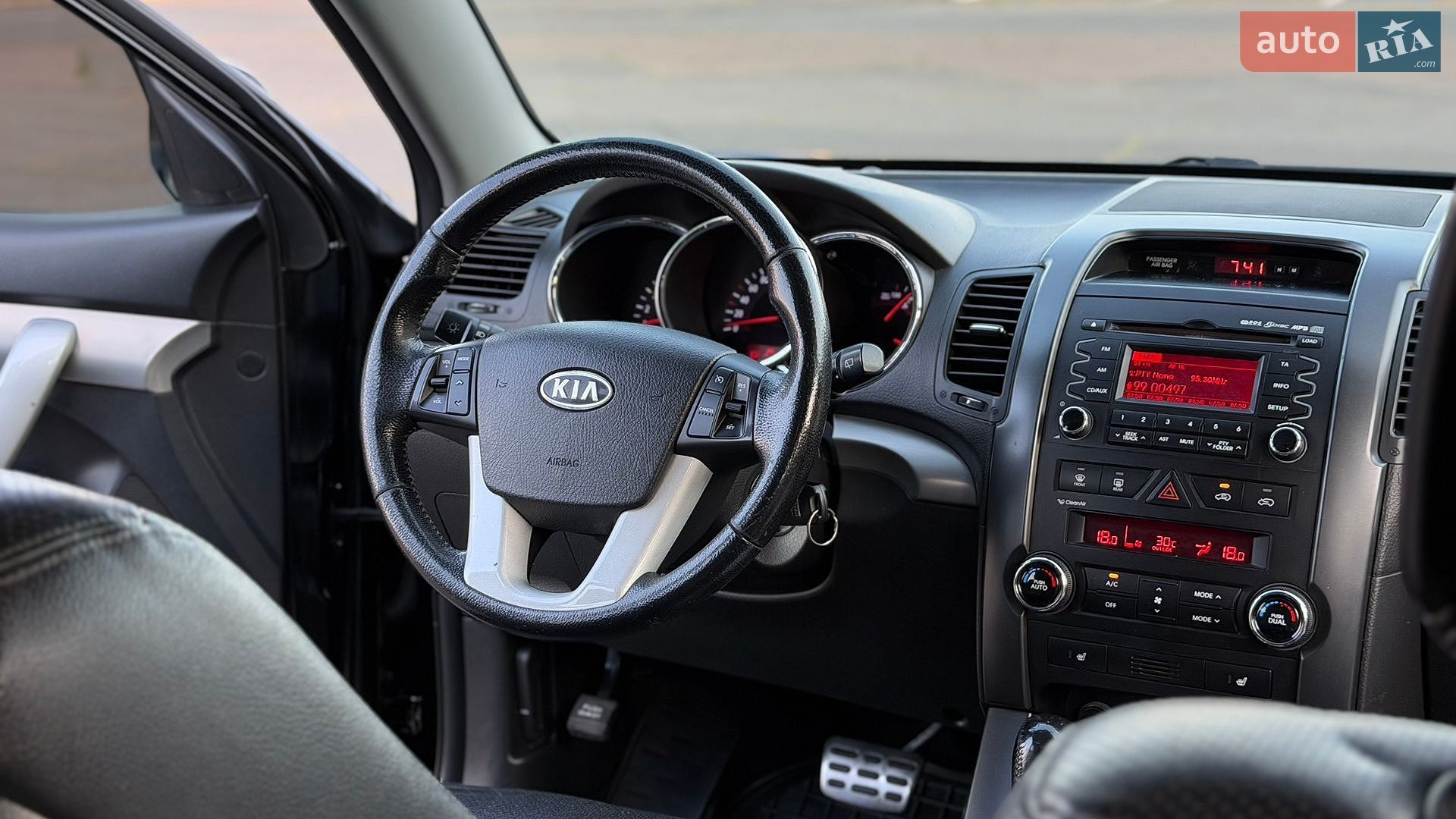 KIA Sorento 2010 VIN Y6DKU814DA5049490 фото оголошення 25 з 28