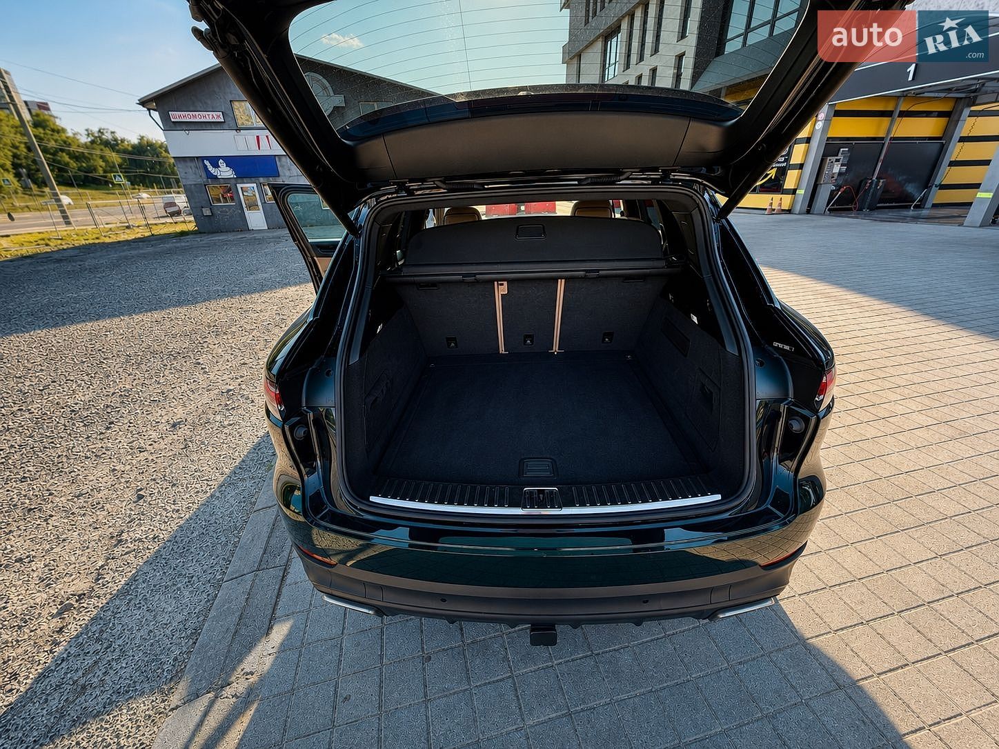 Porsche Cayenne 2020 VIN WP1AA2AY3LDA09367 фото оголошення 2 з 9