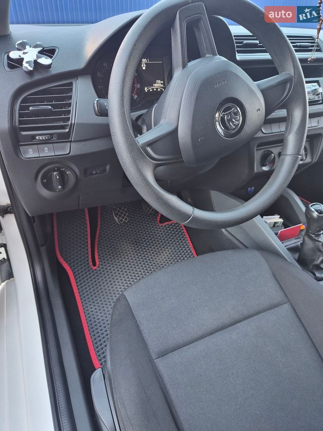 Skoda Fabia 2017 VIN TMBEB2NJ4JB500276 фото оголошення 11 з 20