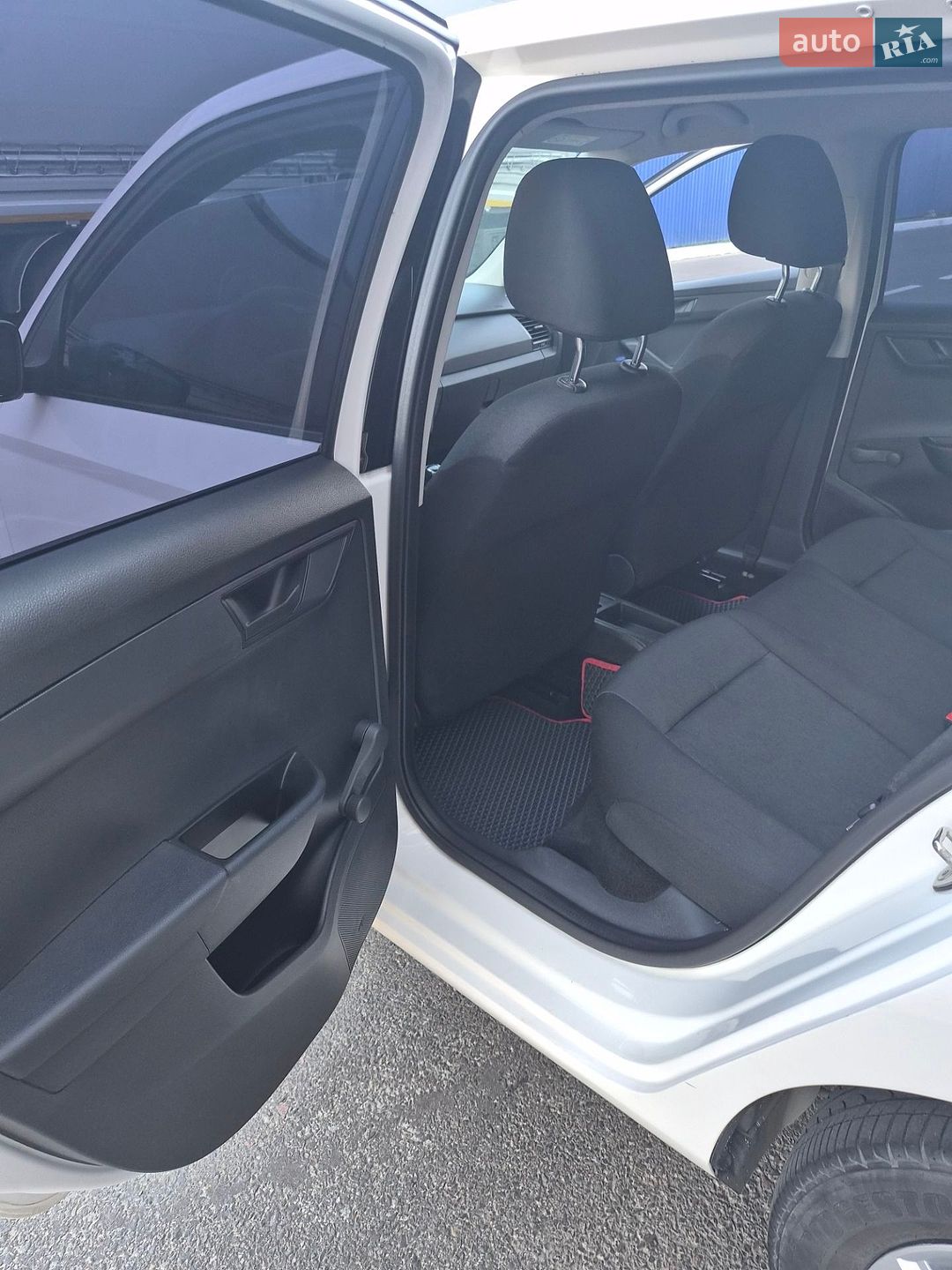 Skoda Fabia 2017 VIN TMBEB2NJ4JB500276 фото оголошення 14 з 20