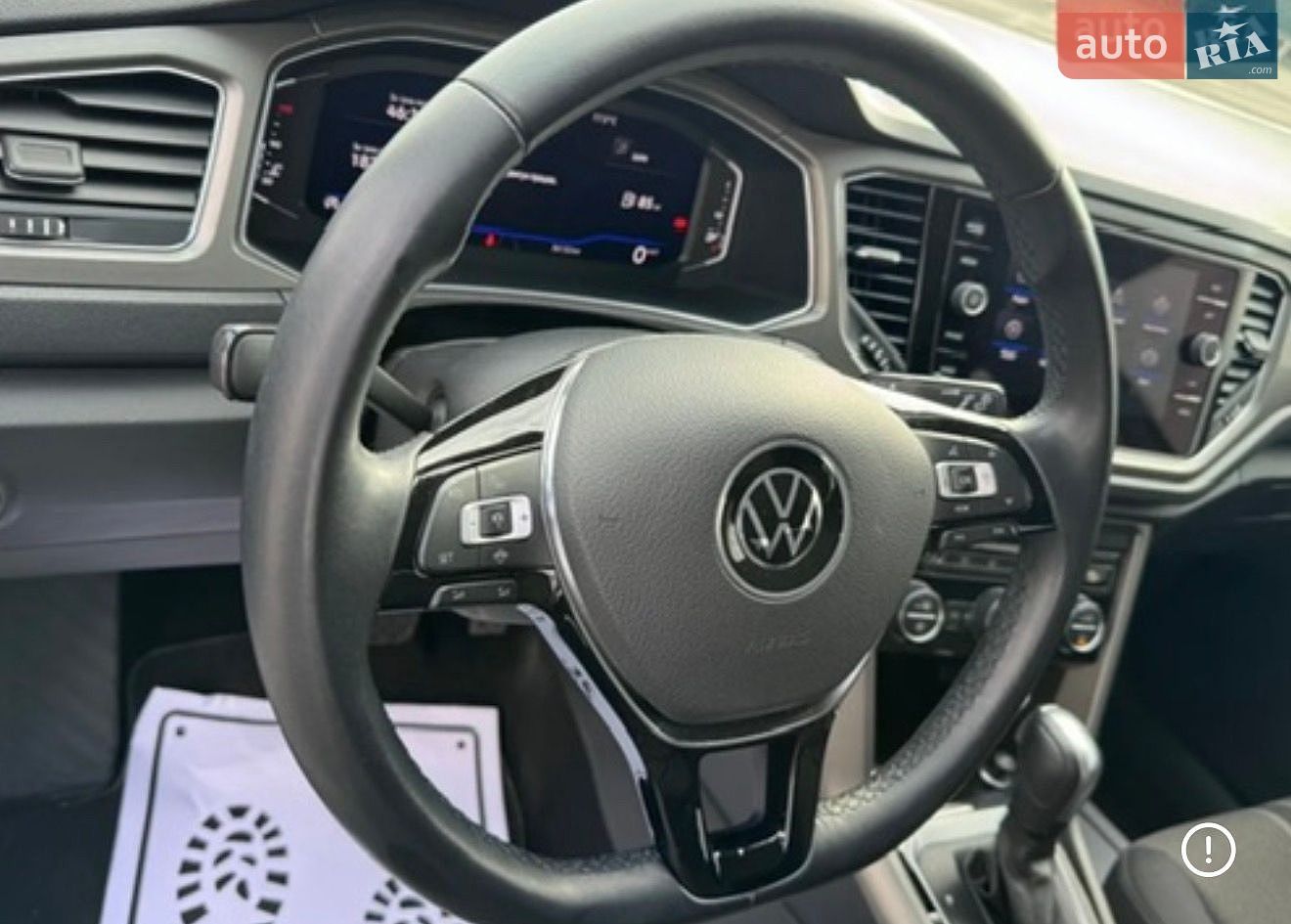 Volkswagen T-Roc 2021 VIN WVGZZZA1ZNV081884 фото оголошення 12 з 14