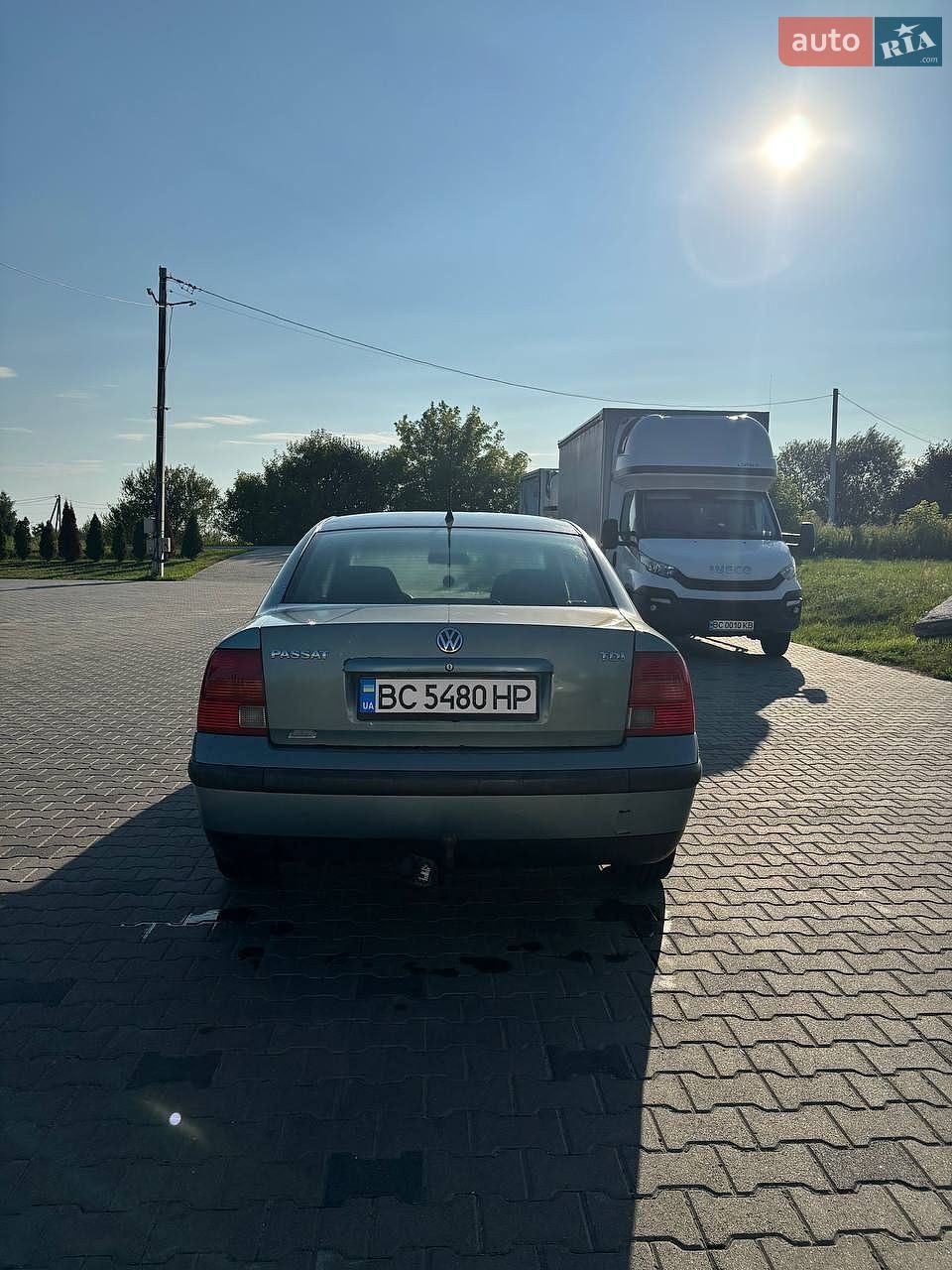 Volkswagen Passat 1997 VIN WVWZZZ3BZWP266223 фото оголошення 4 з 12