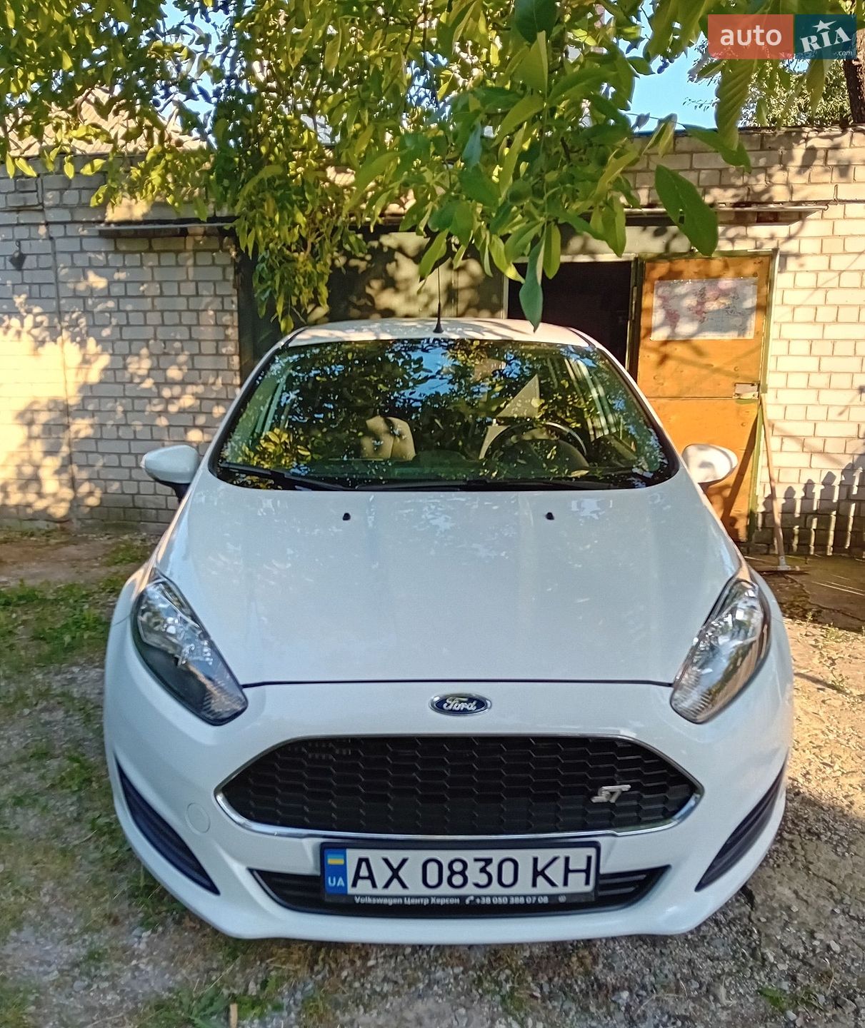 Ford Fiesta 2016 VIN WF0DXXGAKDGK80496 фото оголошення 2 з 16