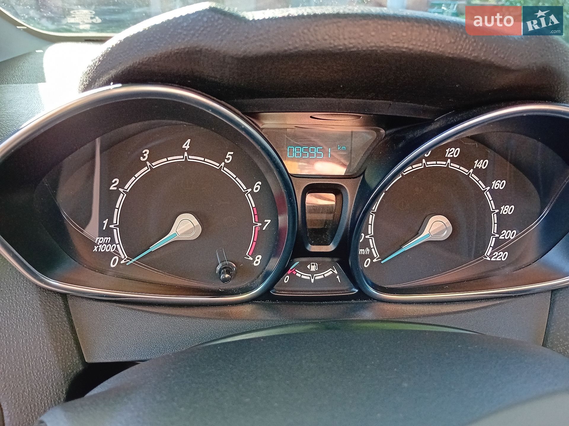 Ford Fiesta 2016 VIN WF0DXXGAKDGK80496 фото оголошення 9 з 16
