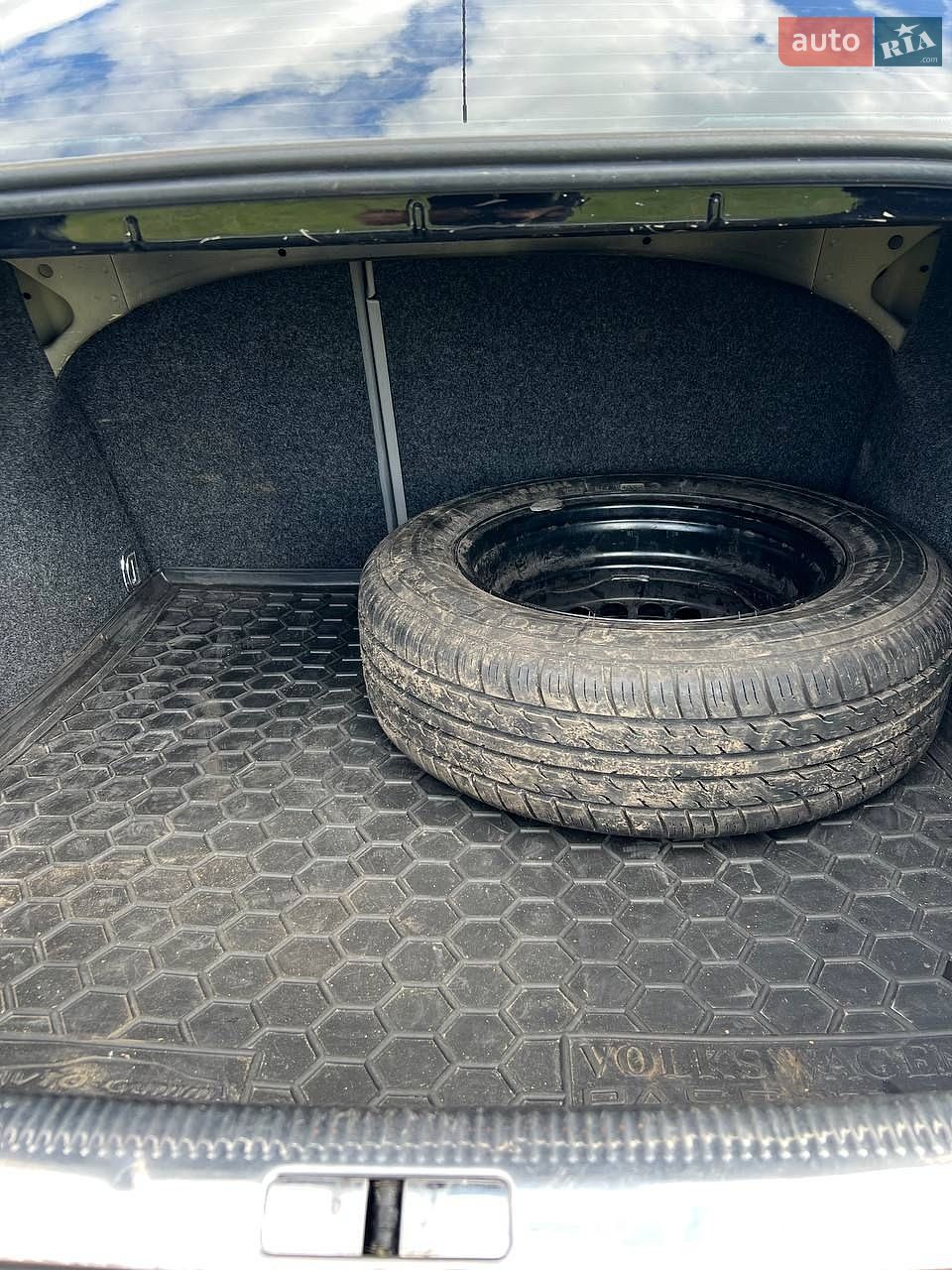 Volkswagen Passat 2002 VIN WVWZZZ3BZ3E227010 фото оголошення 7 з 7