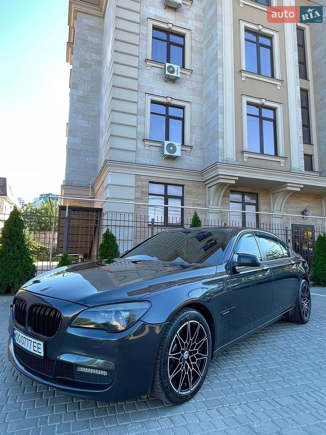BMW 7 Series 2011 VIN WBAKB4C50BC574839 фото оголошення 3 з 21