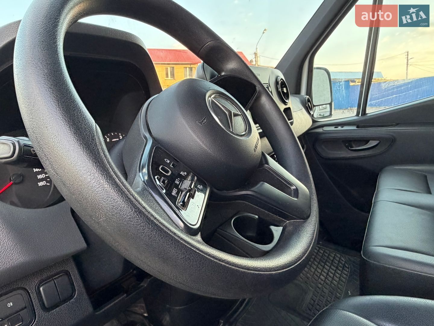 Mercedes-Benz Sprinter 2020 VIN WD3BF1CD2KP111794 фото оголошення 19 з 29