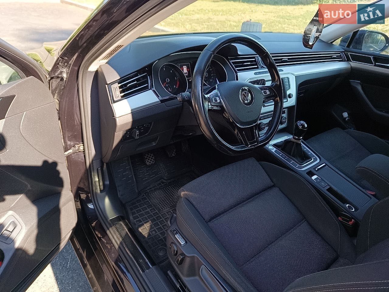 Volkswagen Passat 2015 VIN WVWZZZ3CZGE027283 фото оголошення 6 з 10