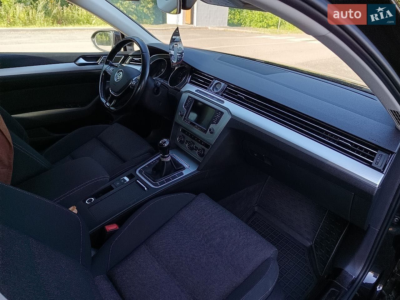 Volkswagen Passat 2015 VIN WVWZZZ3CZGE027283 фото оголошення 7 з 10