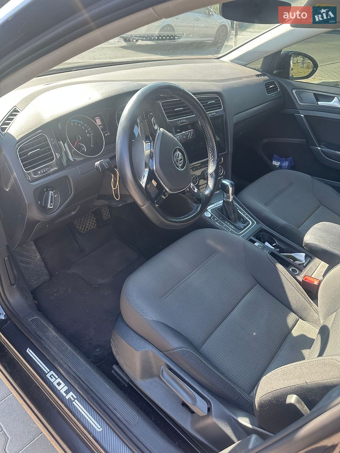 Volkswagen e-Golf 2018 VIN WVWZZZAUZJ8911046 фото оголошення 4 з 6