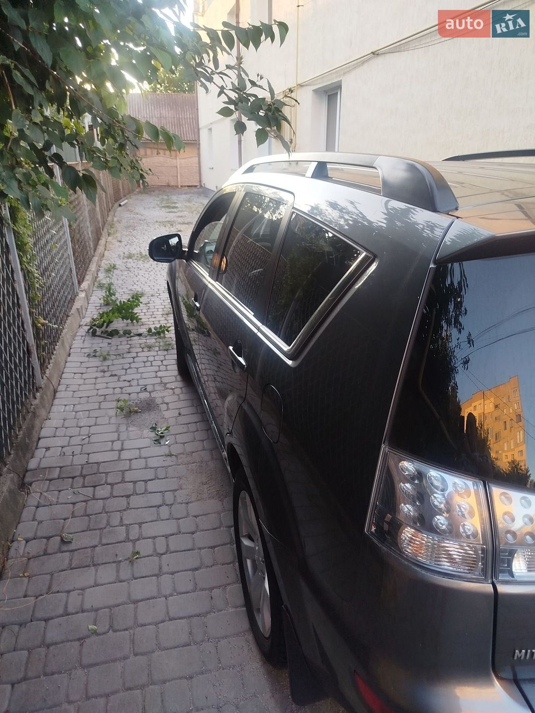 Mitsubishi Outlander XL 2011 VIN JMBXJCW1WBU000467 фото оголошення 3 з 8