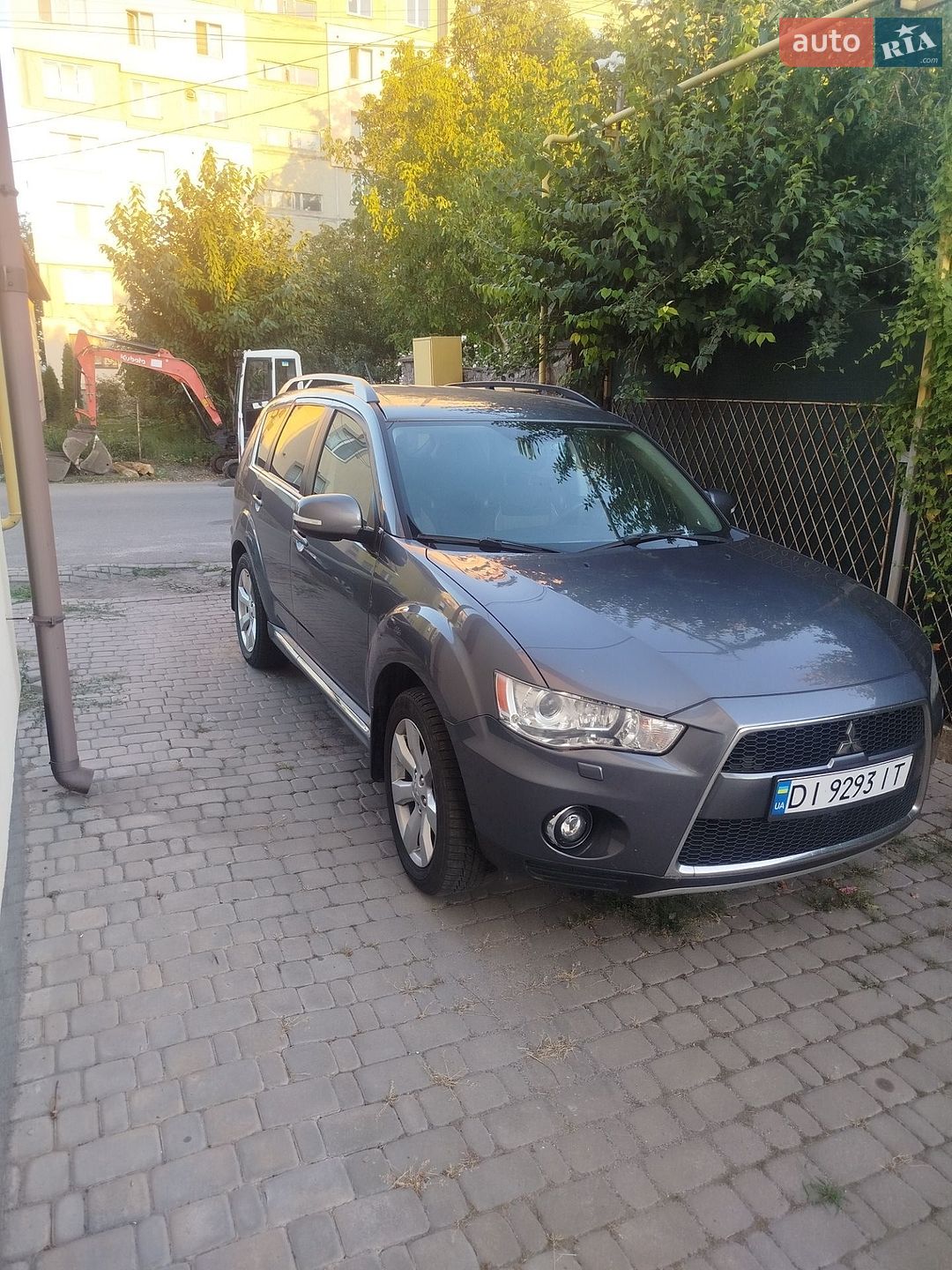 Mitsubishi Outlander XL 2011 VIN JMBXJCW1WBU000467 фото оголошення 6 з 8