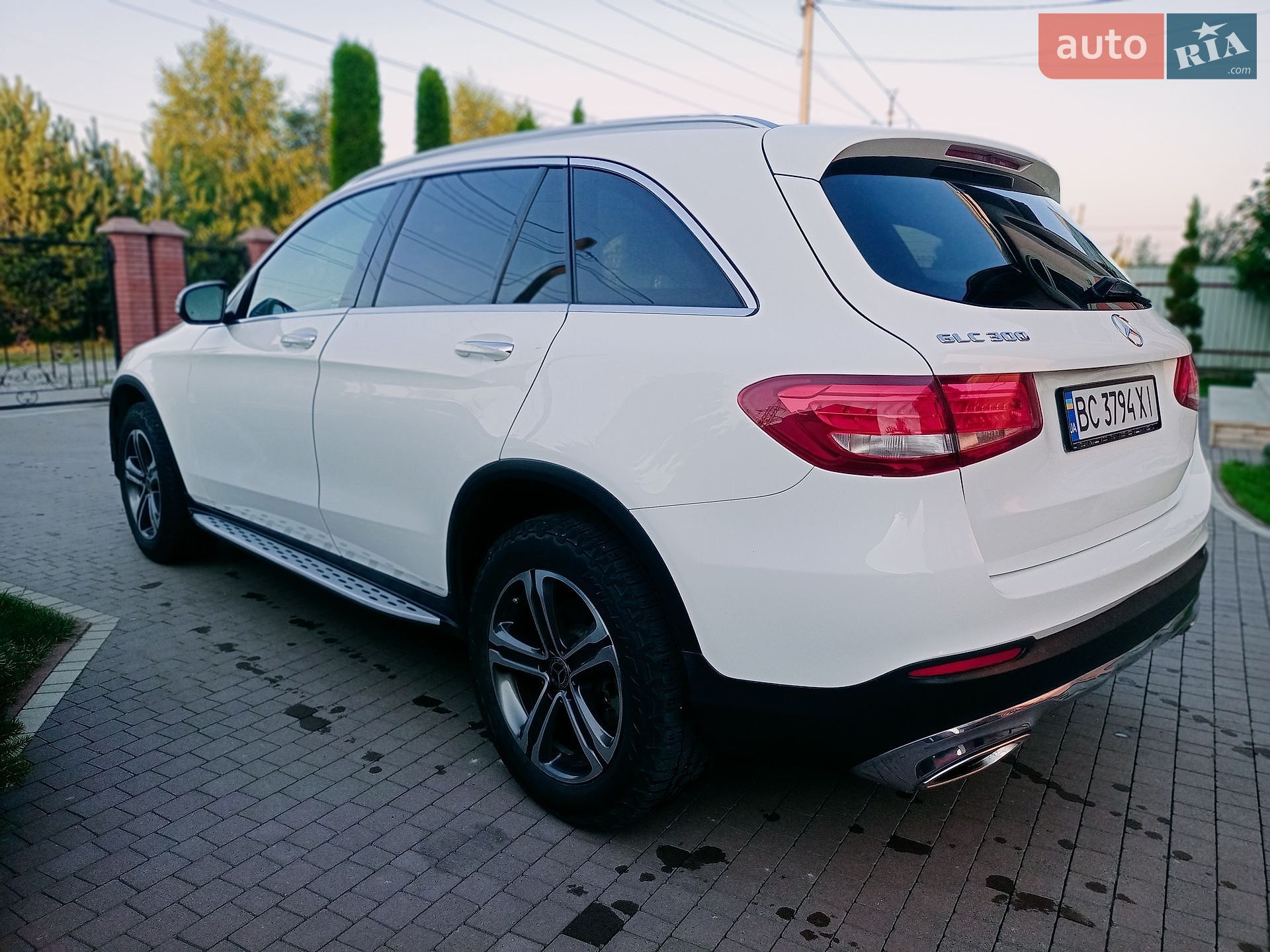 Mercedes-Benz GLC-Class 2018 VIN WDC0G4KB3KV134101 фото оголошення 4 з 23