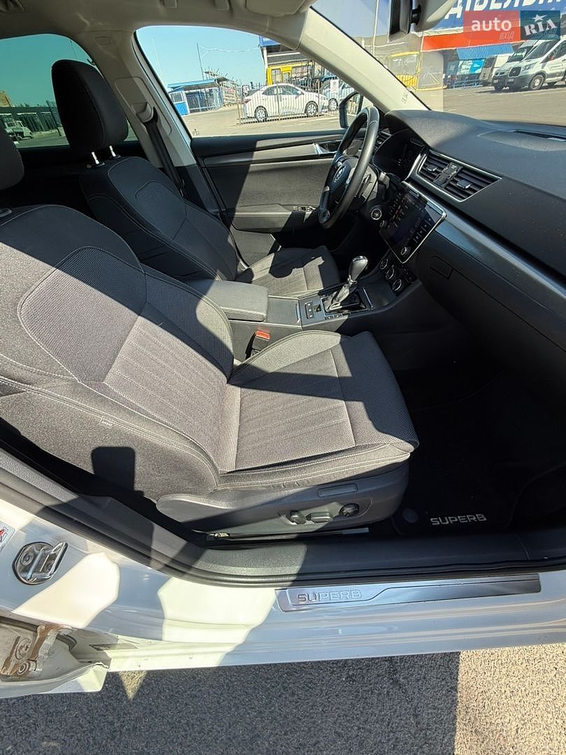 Skoda Superb 2020 VIN TMBJH7NP4M7040249 фото оголошення 16 з 35