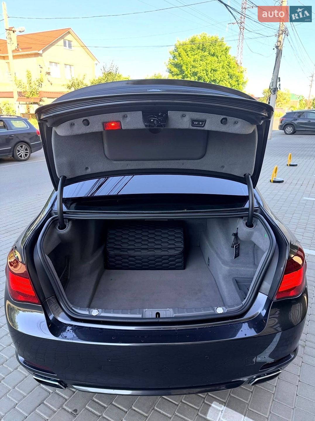 BMW 7 Series 2011 VIN WBAKB4C50BC574839 фото оголошення 21 з 21