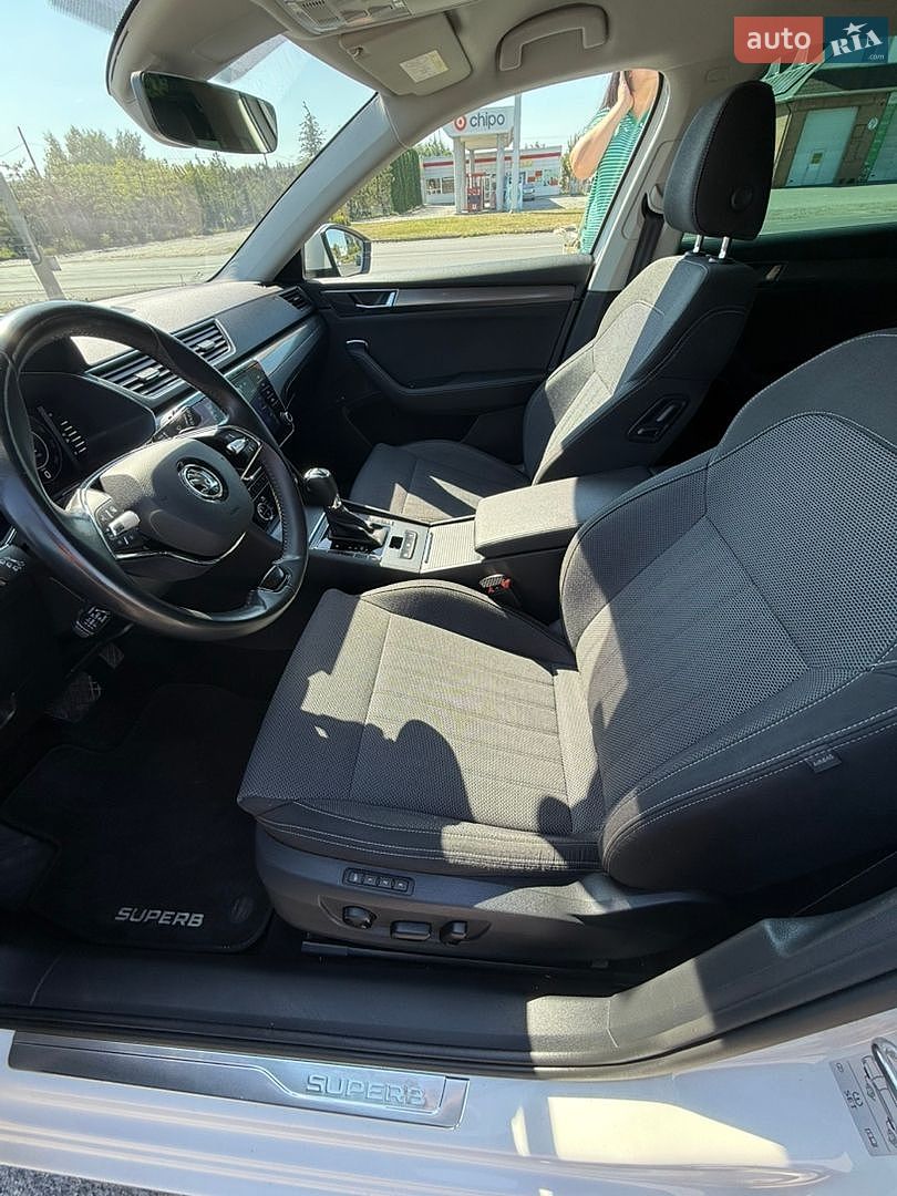 Skoda Superb 2020 VIN TMBJH7NP4M7040249 фото оголошення 31 з 35