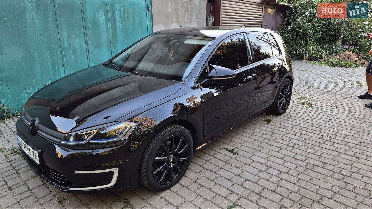 Volkswagen e-Golf 2017 VIN WVWZZZAUZJW901483 фото оголошення 6 з 30