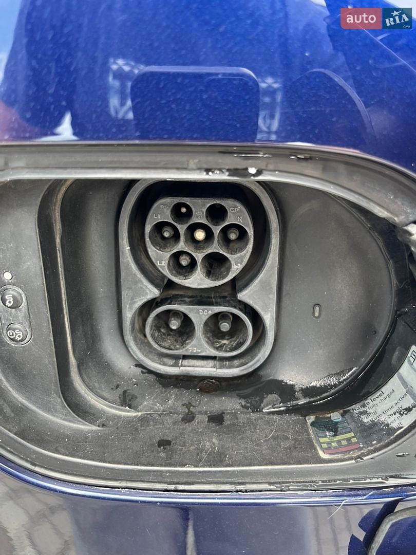 Volkswagen e-Golf 2018 VIN WVWZZZAUZJ8908453 фото оголошення 17 з 27