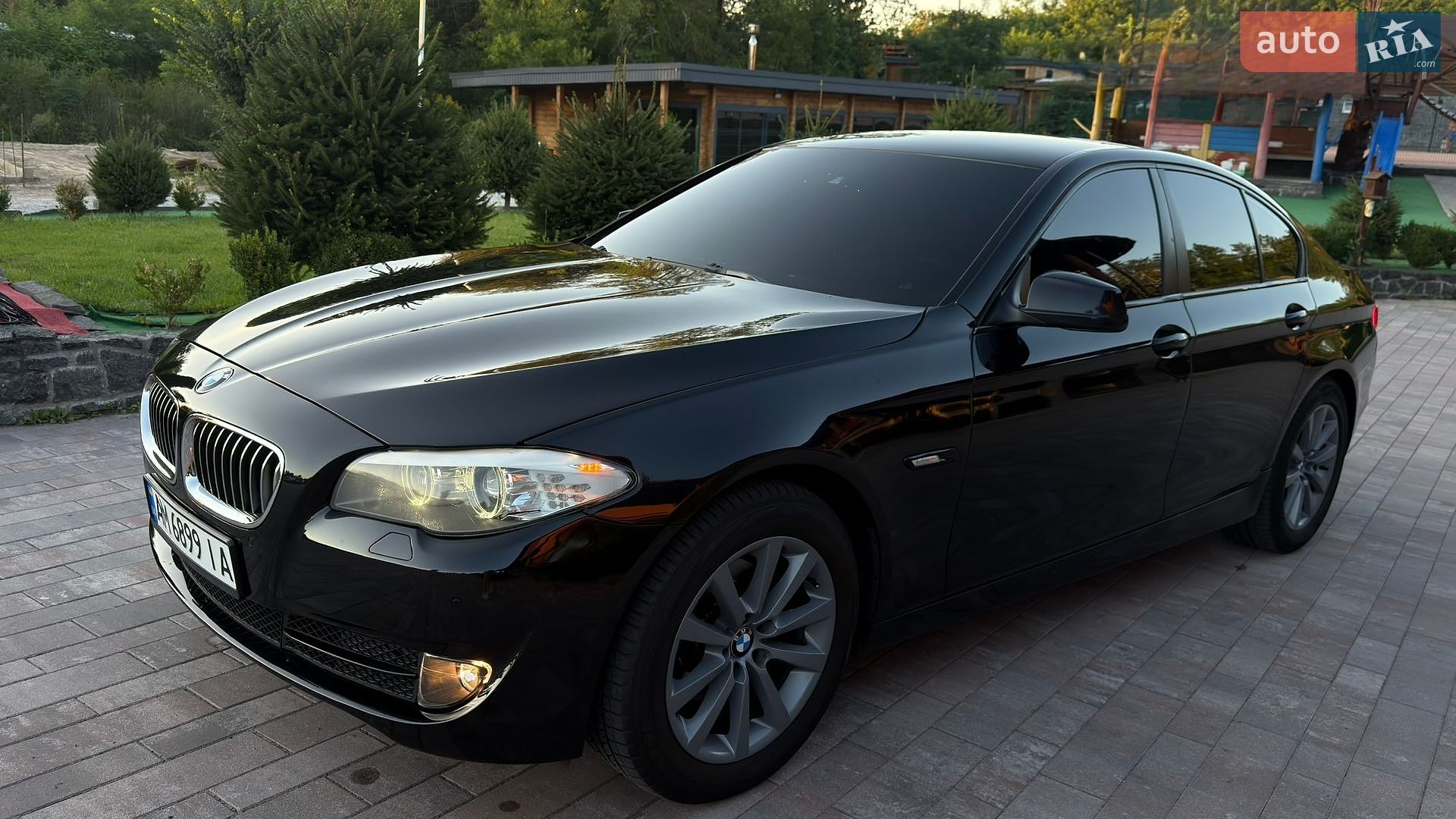 BMW 5 Series 2011 VIN WBAFW11060DU31154 фото оголошення 3 з 58