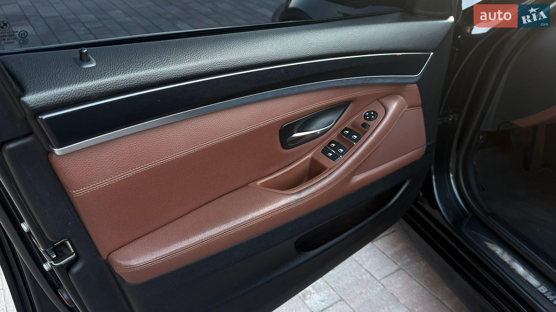 BMW 5 Series 2011 VIN WBAFW11060DU31154 фото оголошення 26 з 58