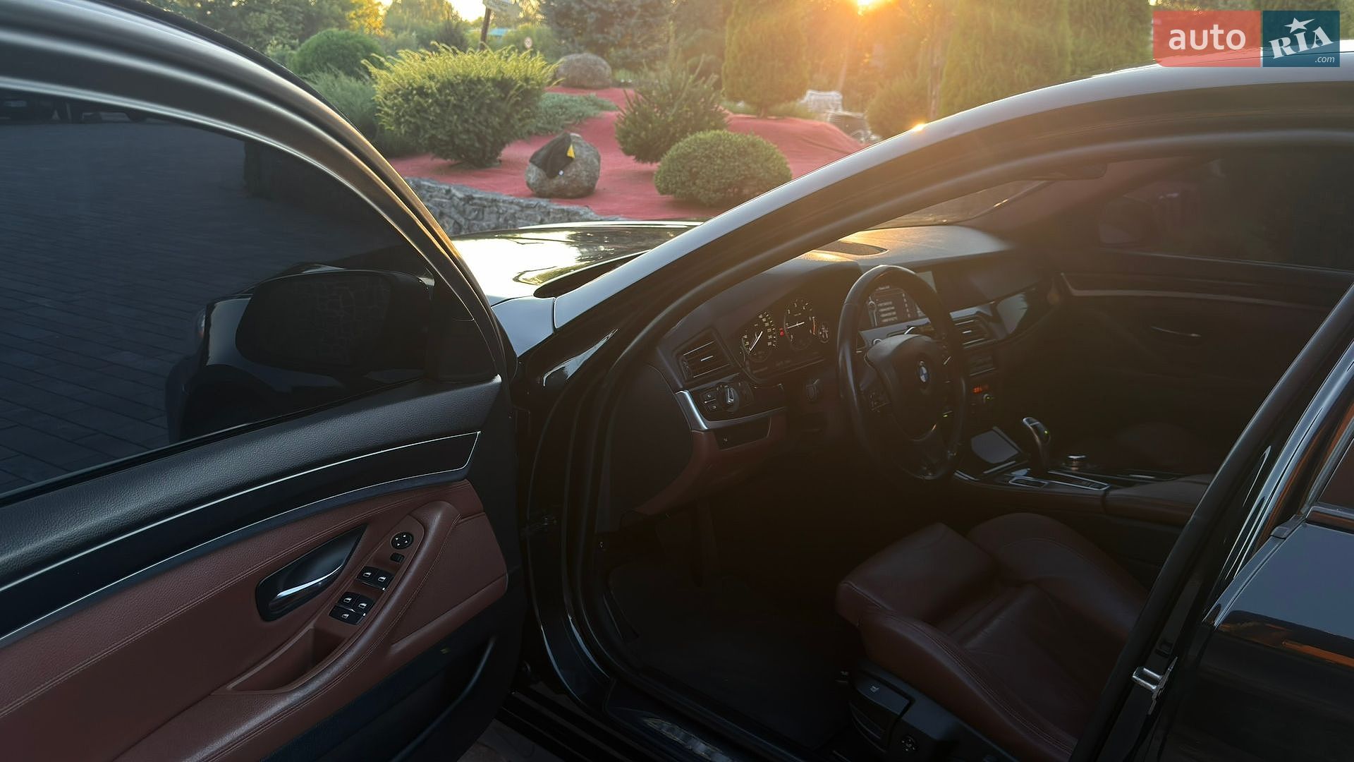 BMW 5 Series 2011 VIN WBAFW11060DU31154 фото оголошення 27 з 58
