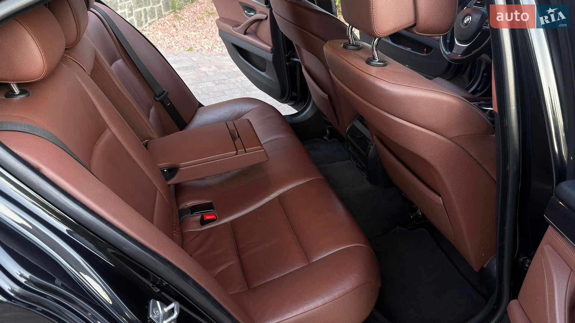 BMW 5 Series 2011 VIN WBAFW11060DU31154 фото оголошення 46 з 58