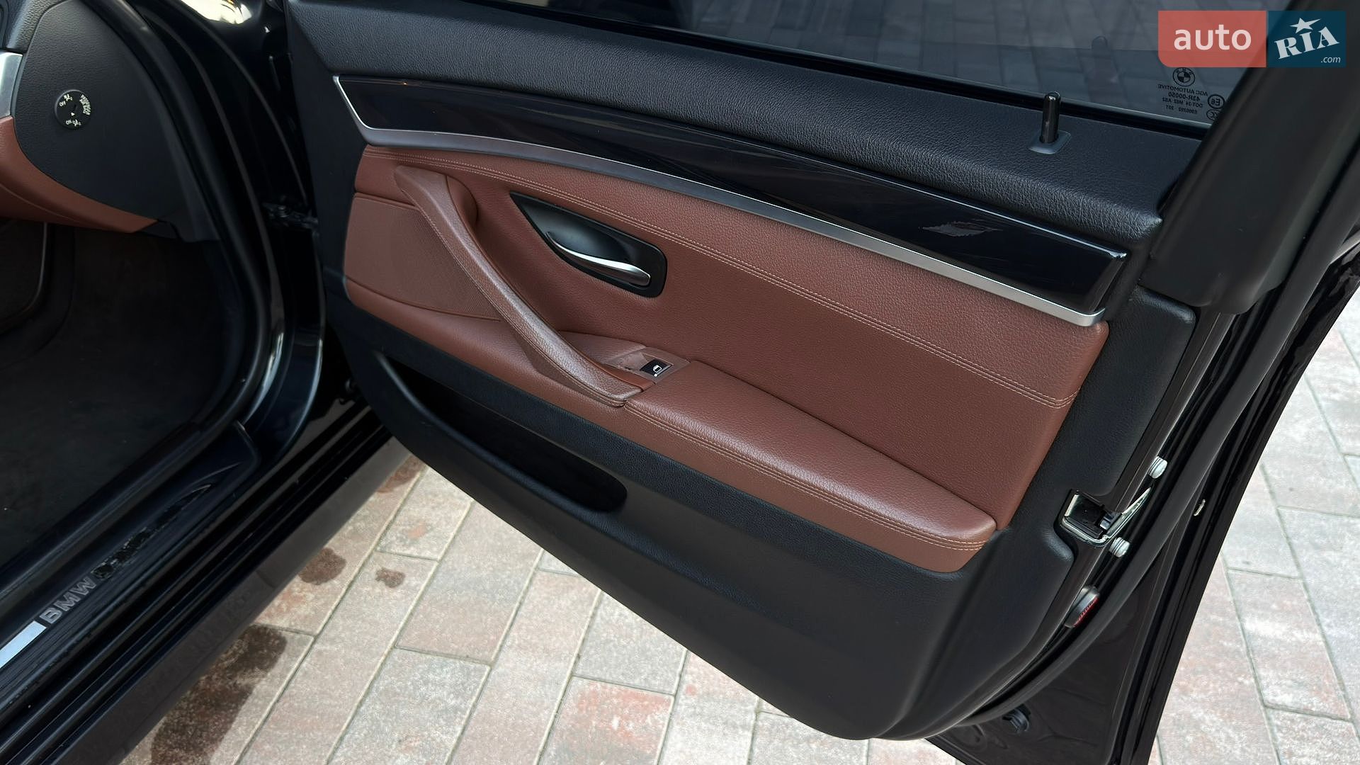 BMW 5 Series 2011 VIN WBAFW11060DU31154 фото оголошення 50 з 58
