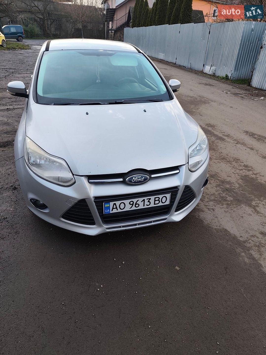Ford Focus 2011 VIN WF0KXXGCBKBC48421 фото оголошення 3 з 10