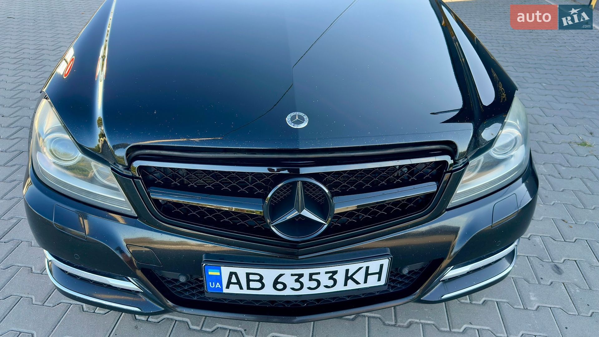 Mercedes-Benz C-Class 2011 VIN WDD2042011F689018 фото оголошення 4 з 15