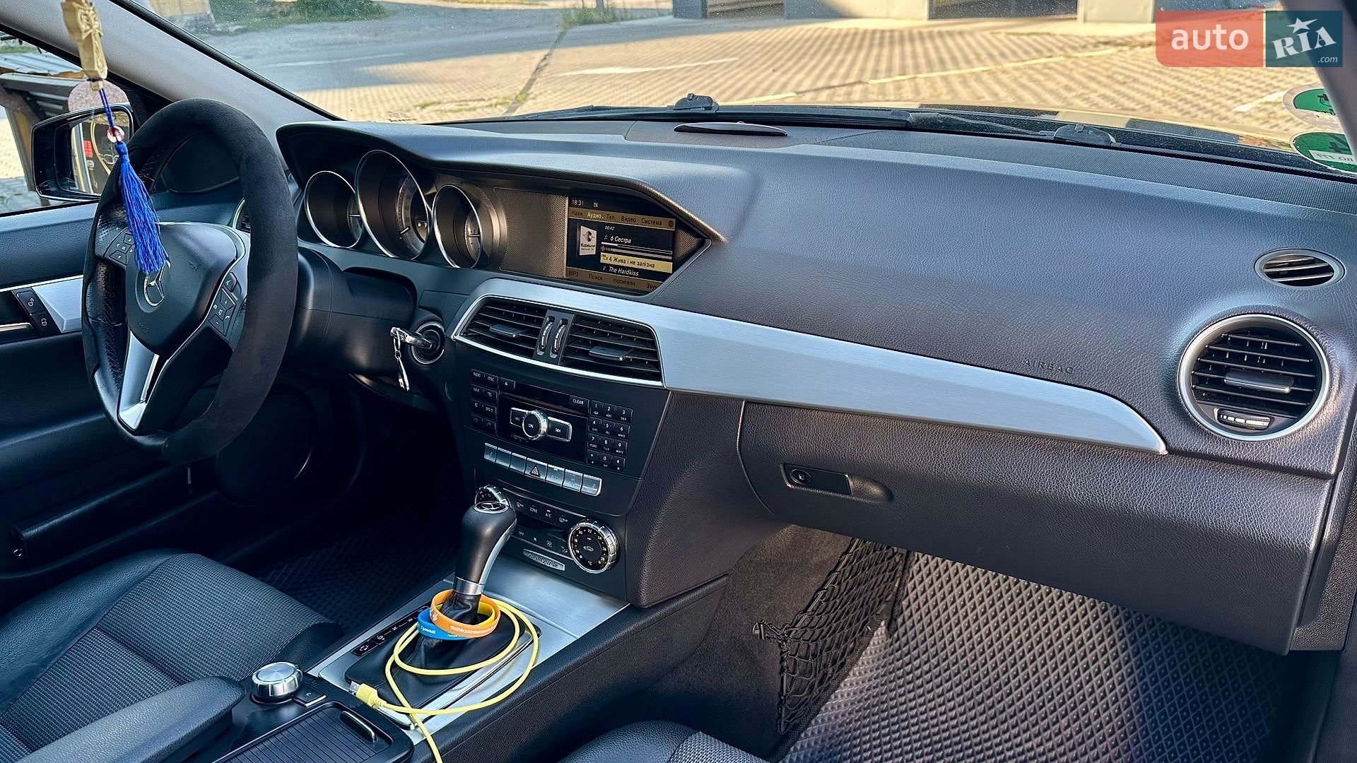 Mercedes-Benz C-Class 2011 VIN WDD2042011F689018 фото оголошення 11 з 15