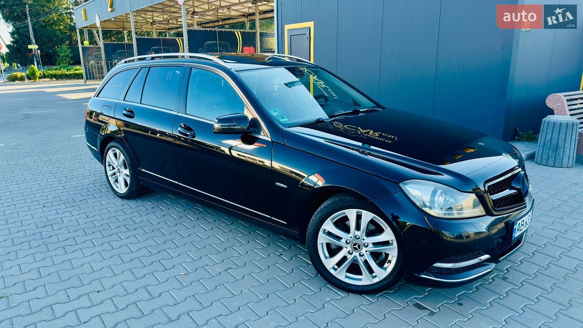 Mercedes-Benz C-Class 2011 VIN WDD2042011F689018 фото оголошення 14 з 15