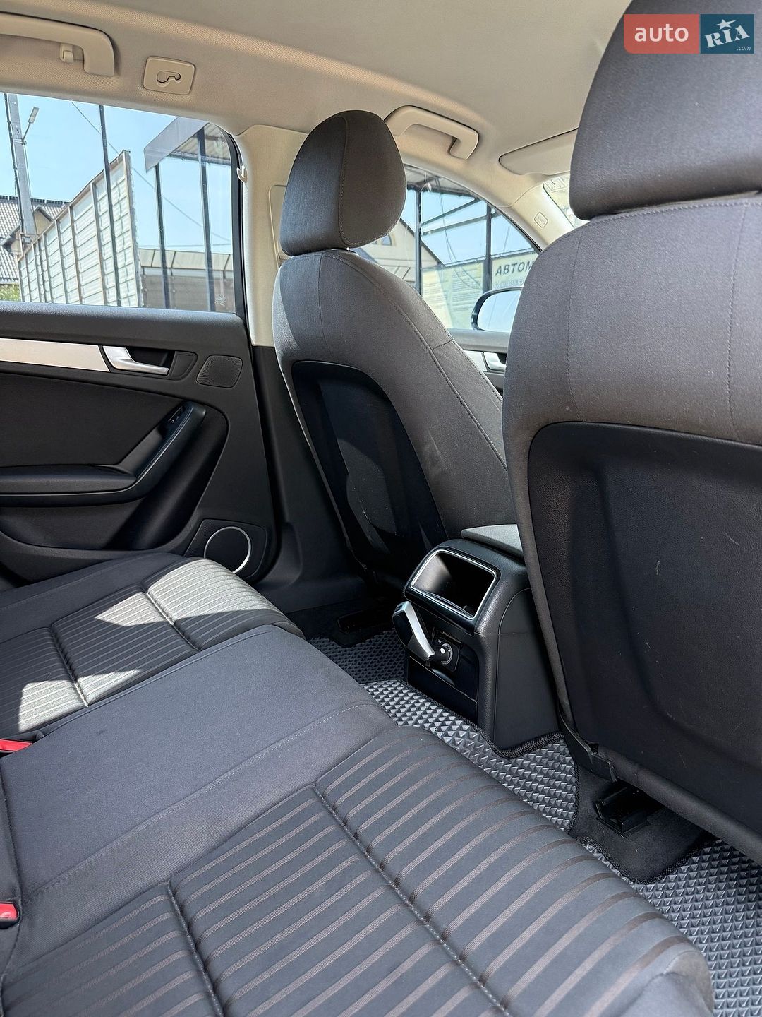 Audi A4 2010 VIN WAUZZZ8K6AA117727 фото оголошення 24 з 26