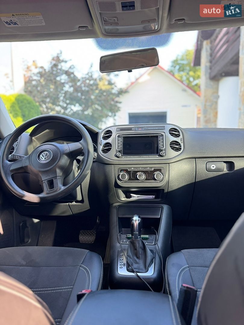 Volkswagen Tiguan 2012 VIN WVGAV7AX1CW611064 фото оголошення 13 з 23