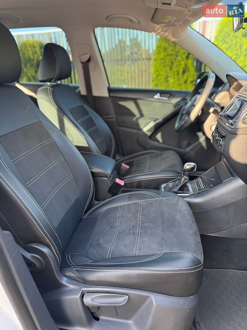 Volkswagen Tiguan 2012 VIN WVGAV7AX1CW611064 фото оголошення 16 з 23