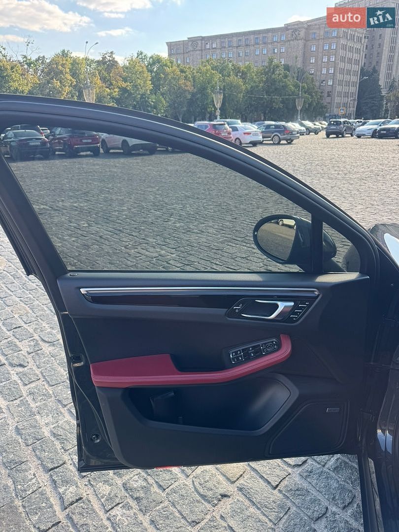 Porsche Macan 2019 VIN WP1AA2A58KLB08213 фото оголошення 10 з 10