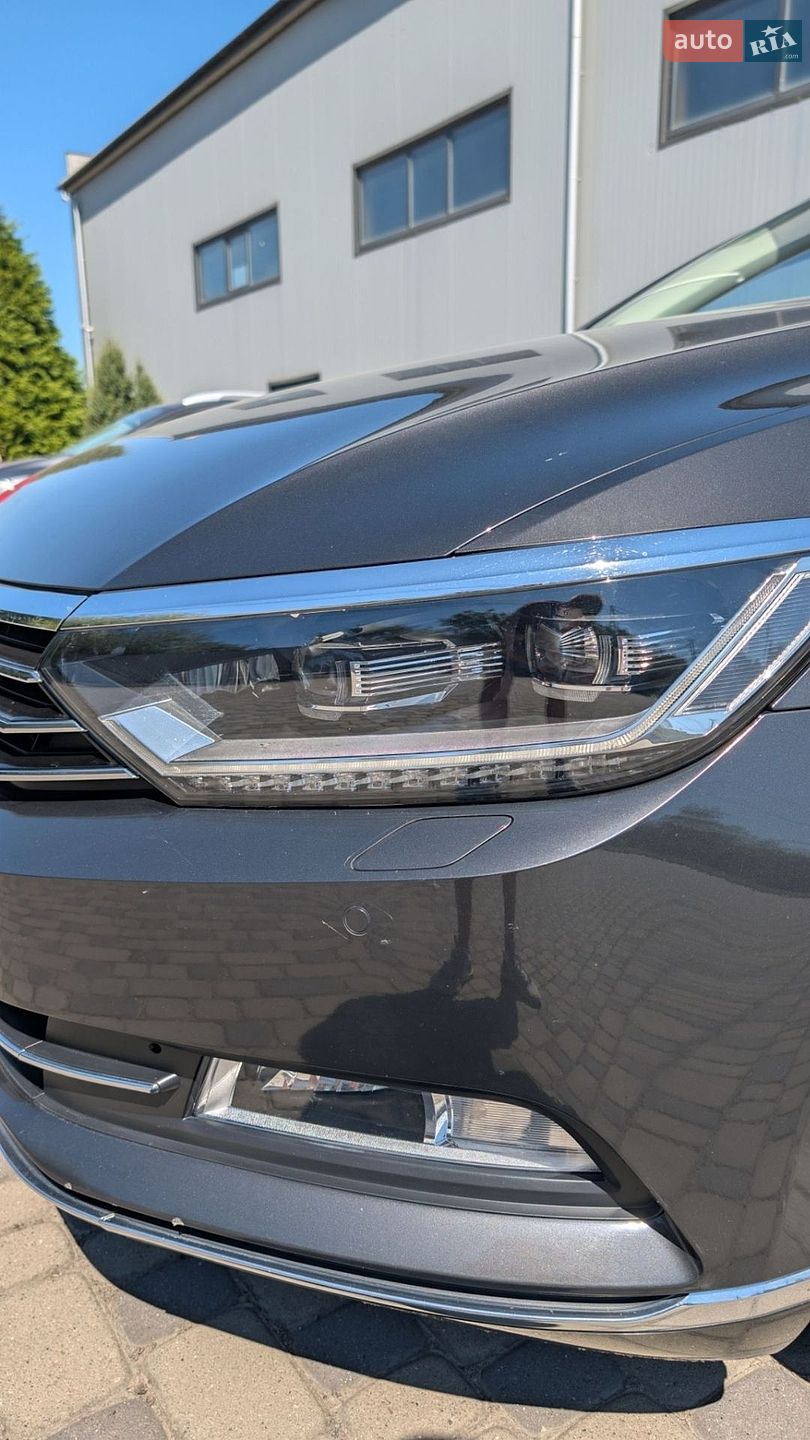 Volkswagen Passat 2018 VIN WVWZZZ3CZKE021566 фото оголошення 4 з 25