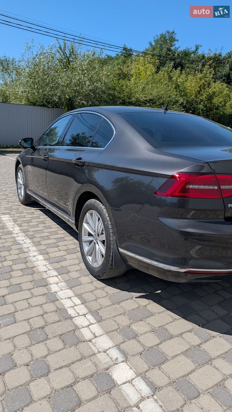 Volkswagen Passat 2018 VIN WVWZZZ3CZKE021566 фото оголошення 7 з 25