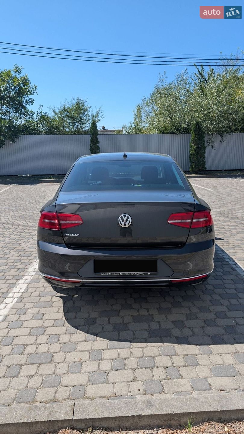 Volkswagen Passat 2018 VIN WVWZZZ3CZKE021566 фото оголошення 9 з 25