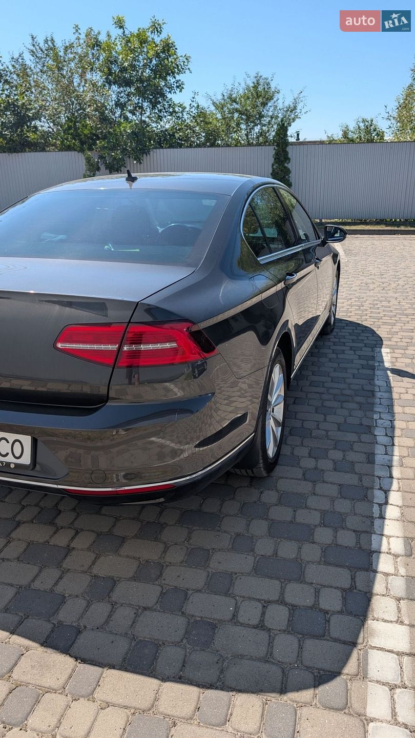 Volkswagen Passat 2018 VIN WVWZZZ3CZKE021566 фото оголошення 10 з 25