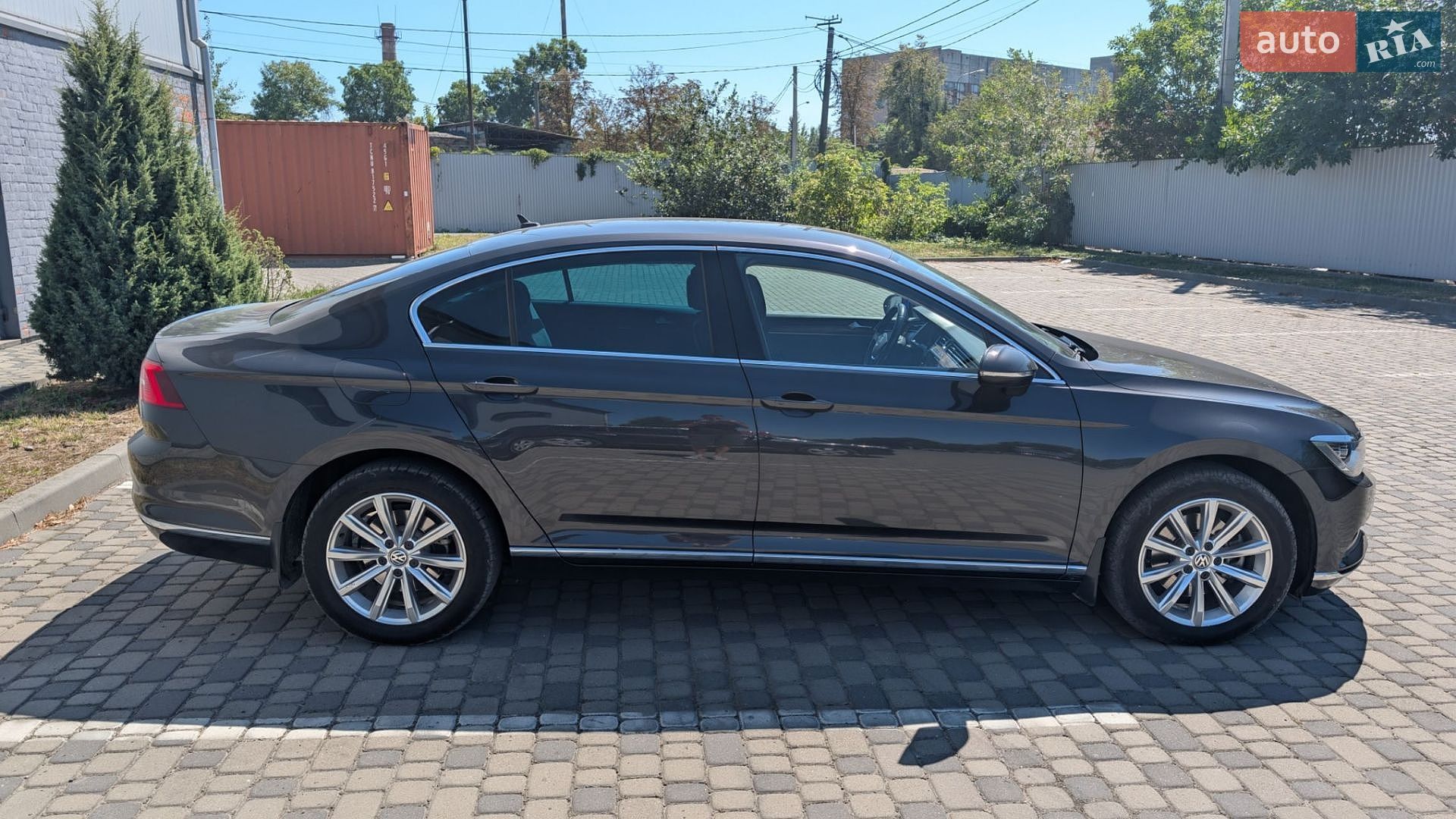 Volkswagen Passat 2018 VIN WVWZZZ3CZKE021566 фото оголошення 11 з 25