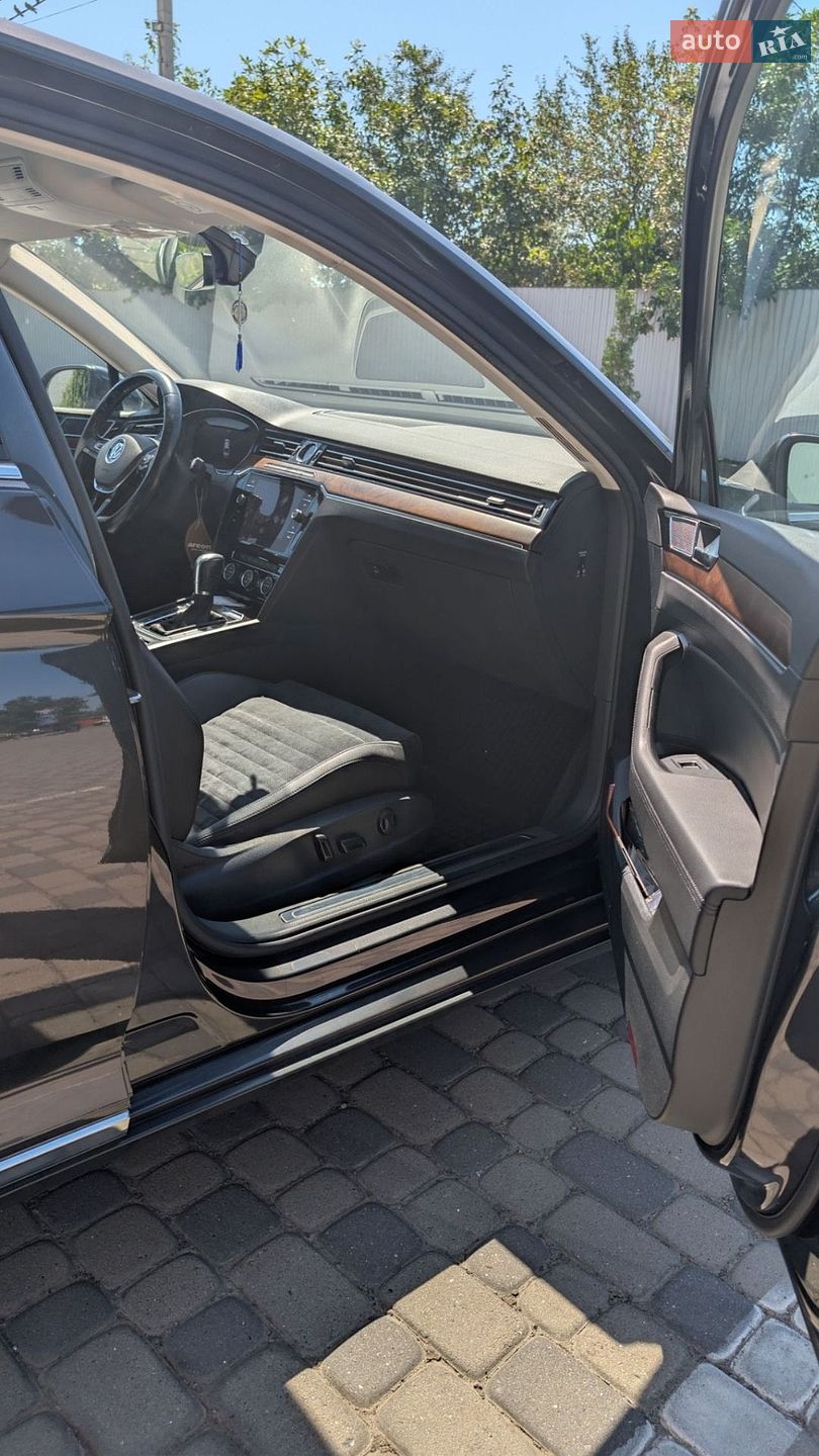 Volkswagen Passat 2018 VIN WVWZZZ3CZKE021566 фото оголошення 14 з 25