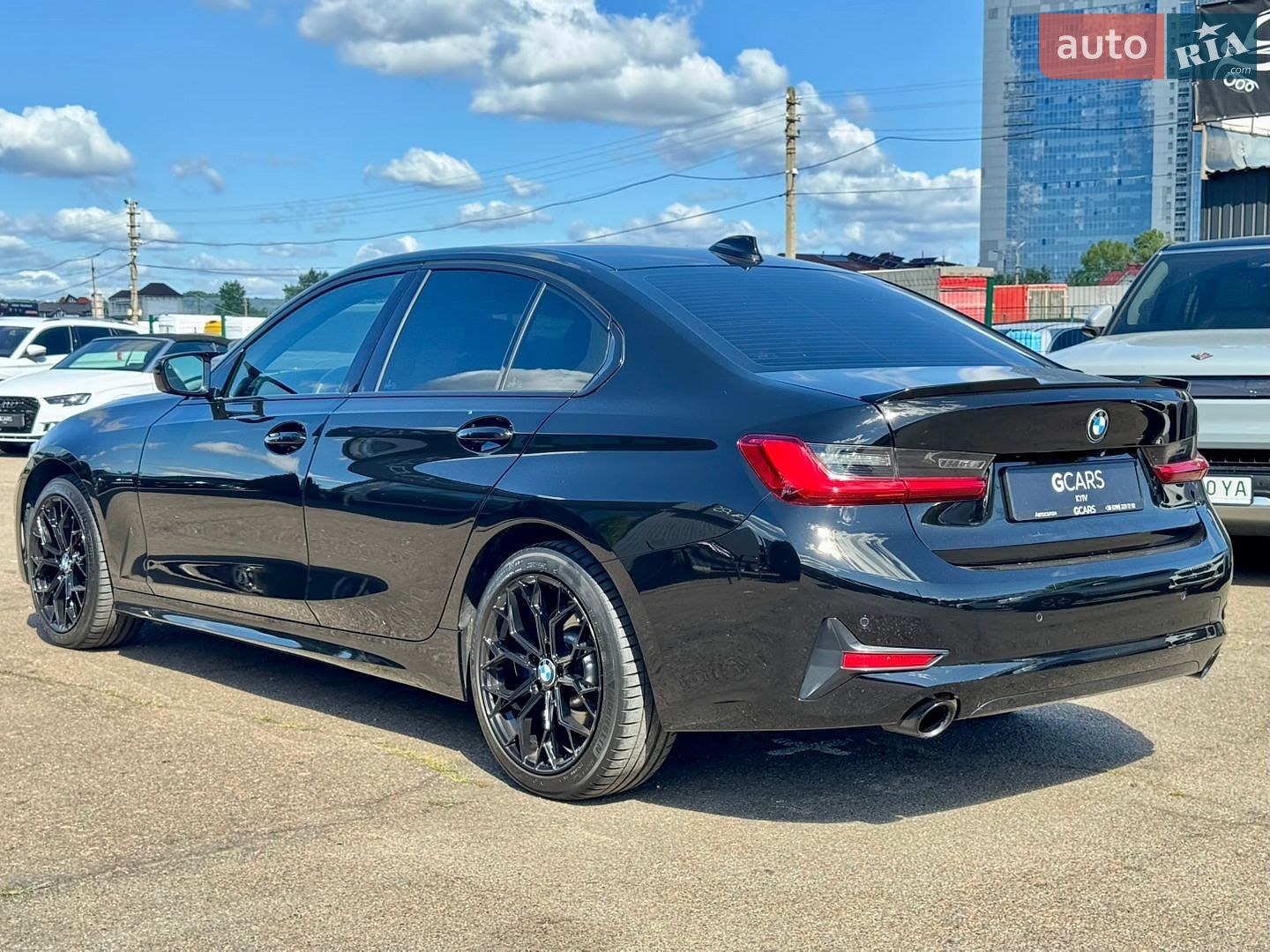 BMW 3 Series 2019 VIN WBA5R7C0XLFH39491 фото оголошення 4 з 19