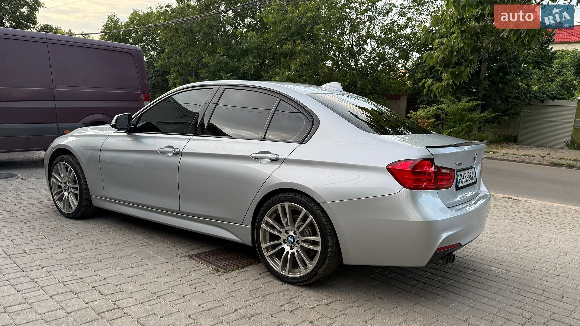 BMW 3 Series 2015 VIN WBA3B3G50FNT18297 фото оголошення 3 з 28
