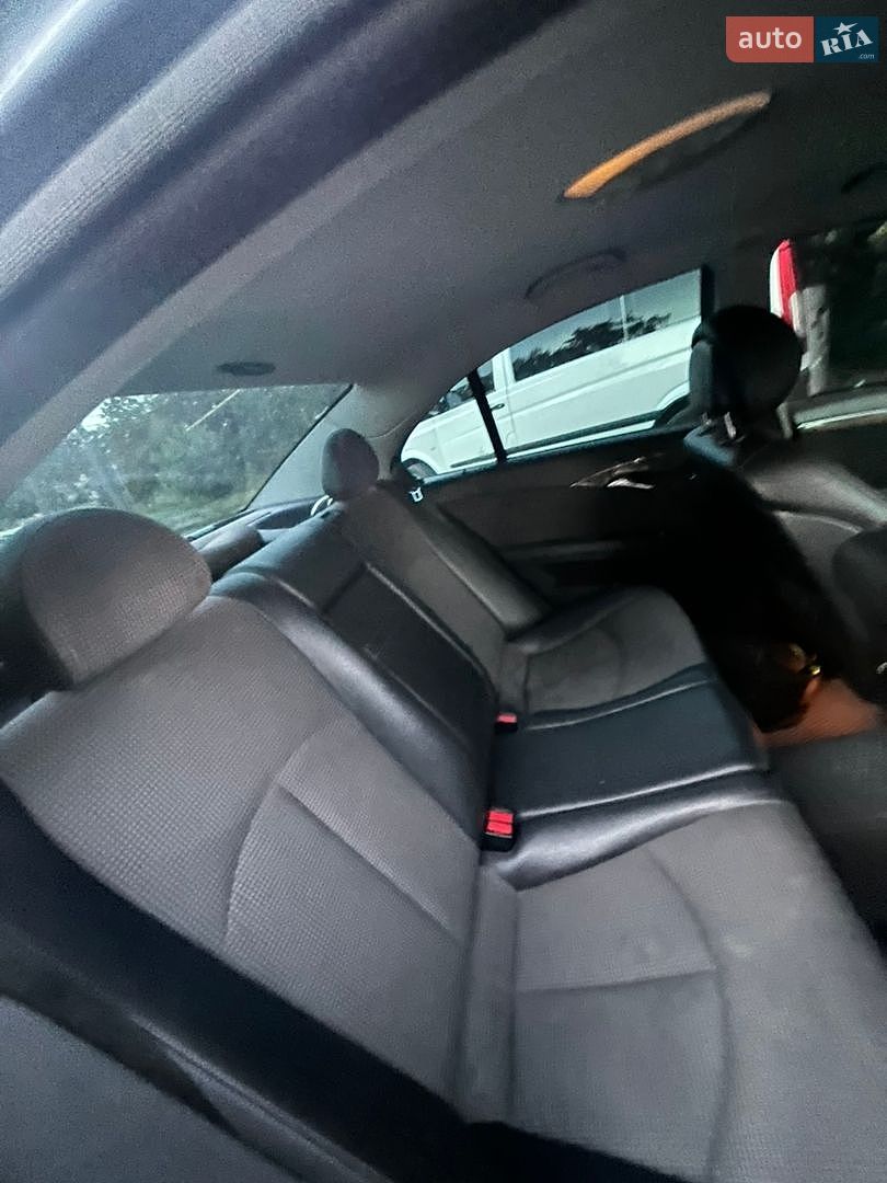 Mercedes-Benz E-Class 2006 VIN WDB2100041A383325 фото оголошення 6 з 20