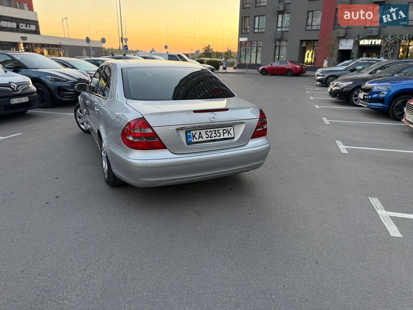 Mercedes-Benz E-Class 2005 VIN WDB2110421A806594 фото оголошення 5 з 18