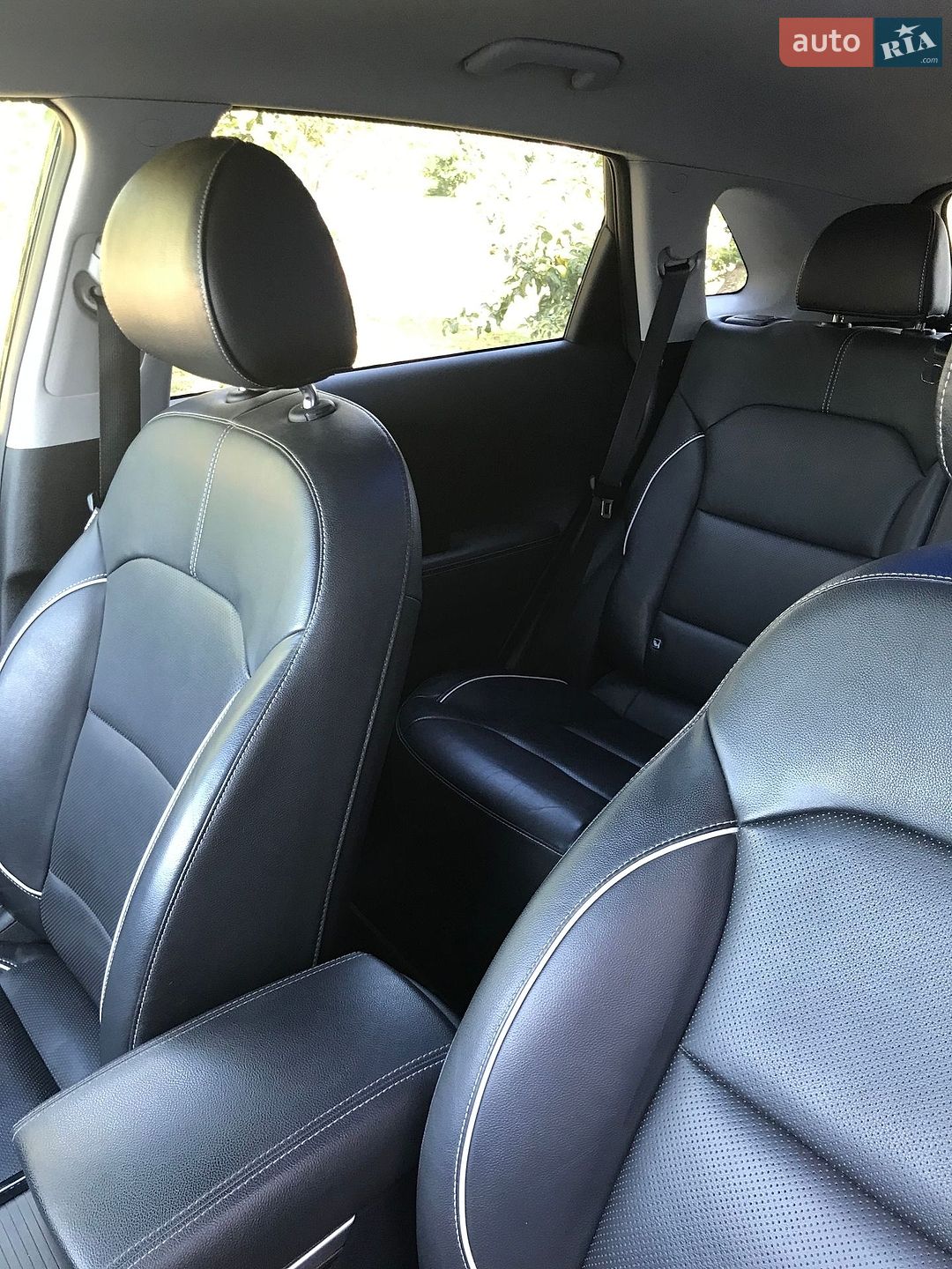 Kia Niro 2019 VIN KNACC81GFK5019371 фото оголошення 14 з 19