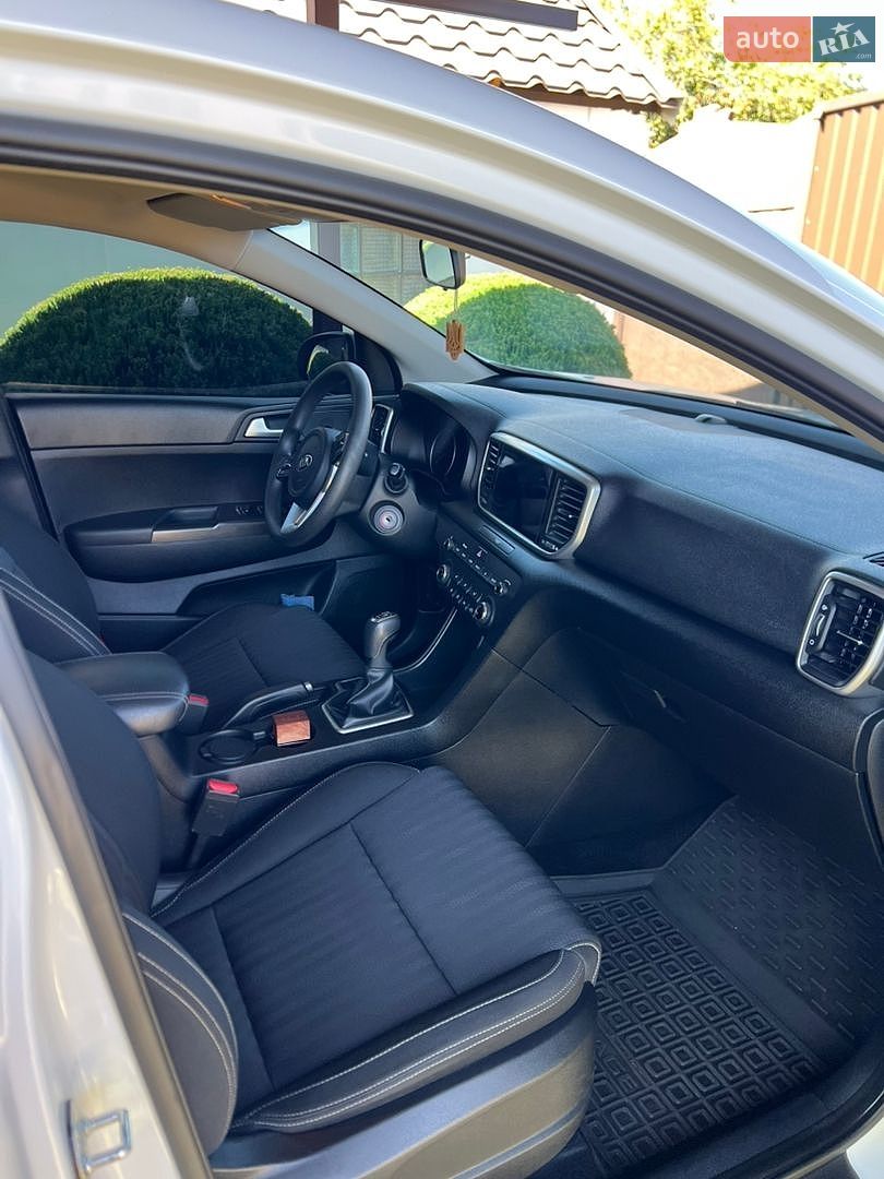 Kia Sportage 2020 VIN U5YPG814AML962763 фото оголошення 13 з 20